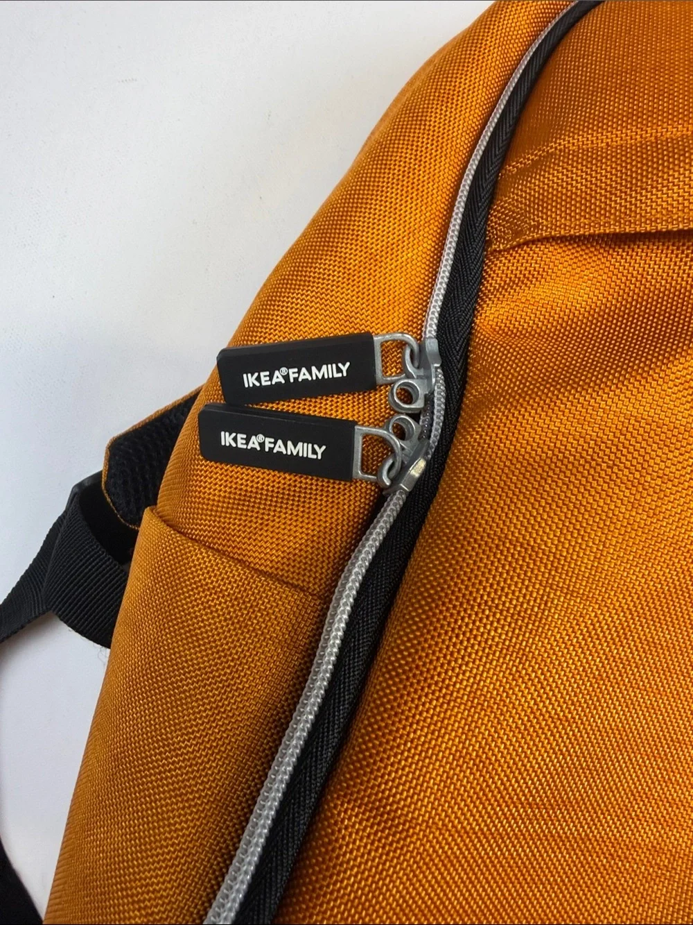 IKEA FAMILY UPPTACKA ORANGE BACKPACK LAPTOP TRAVEL BAG 002.364.56 RARE